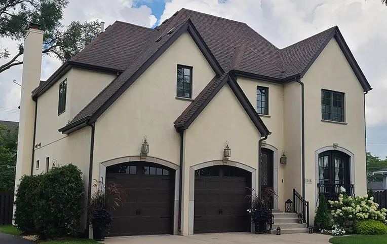 Expert stucco repair in Oak Park, IL. Klasek Painting restores cracks, water damage & aging stucco. Free inspections & estimates.